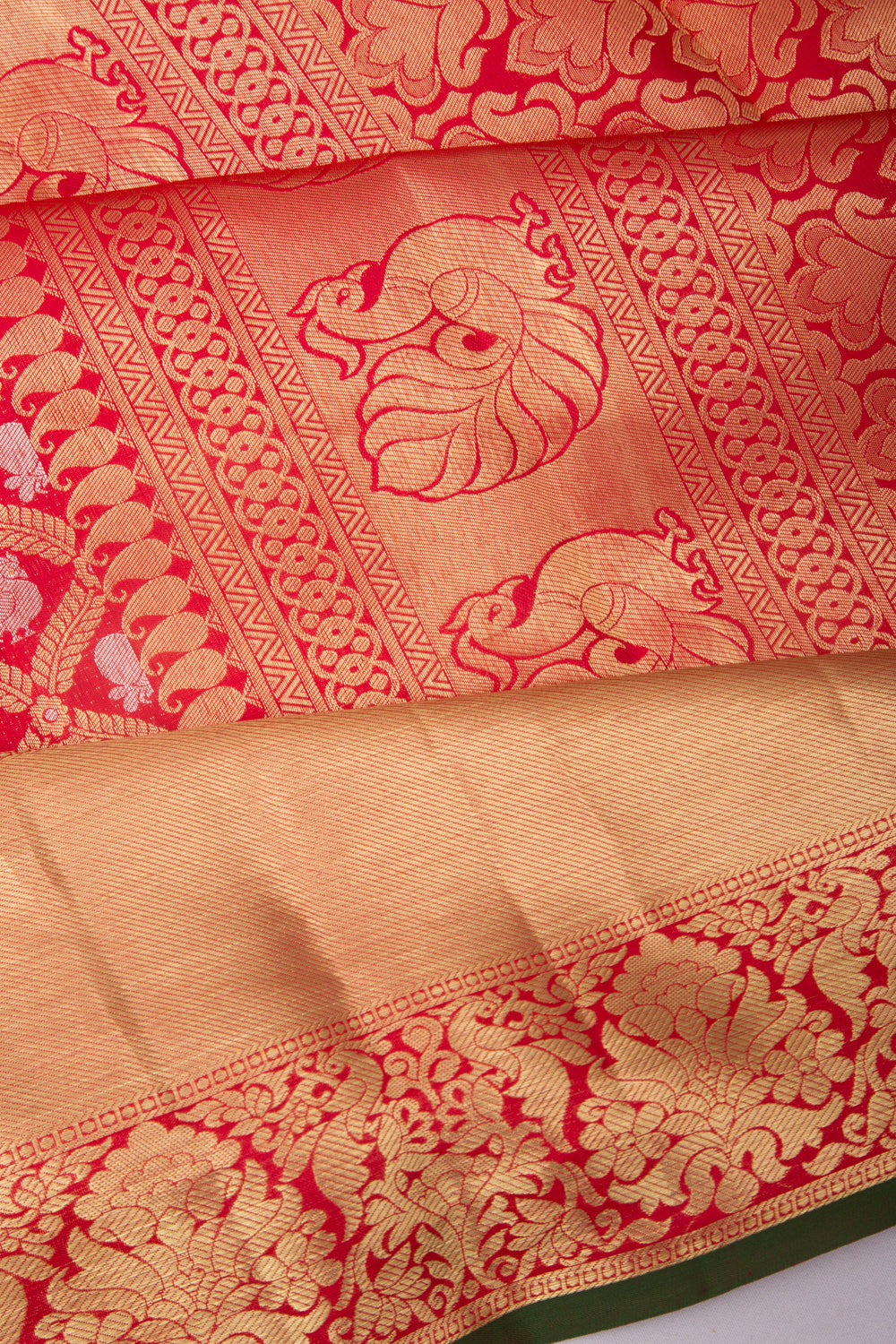 Taranga Kanchi Silk Criss-Cross Checks Red Saree