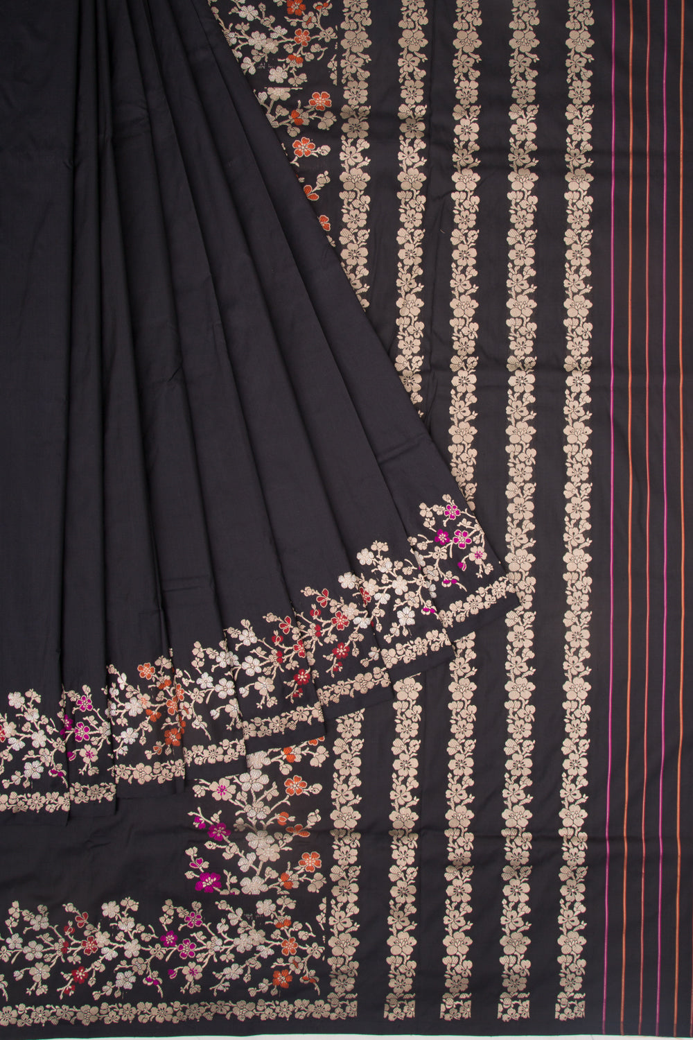 Banarasi Silk Kadwa Plain Black Saree