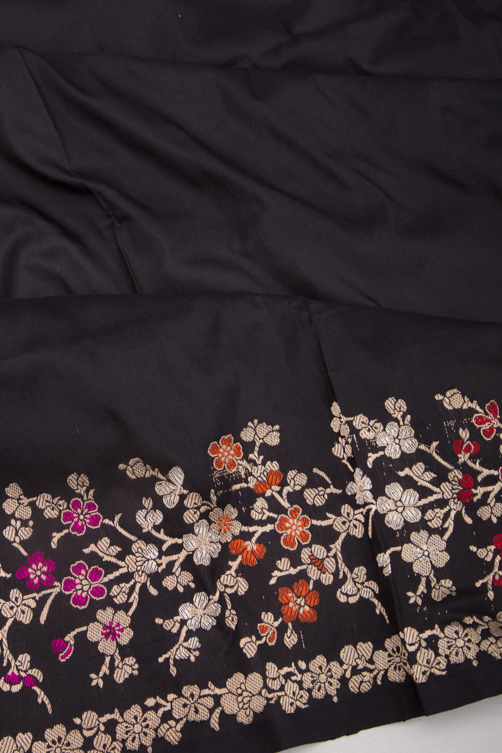 Banarasi Silk Kadwa Plain Black Saree