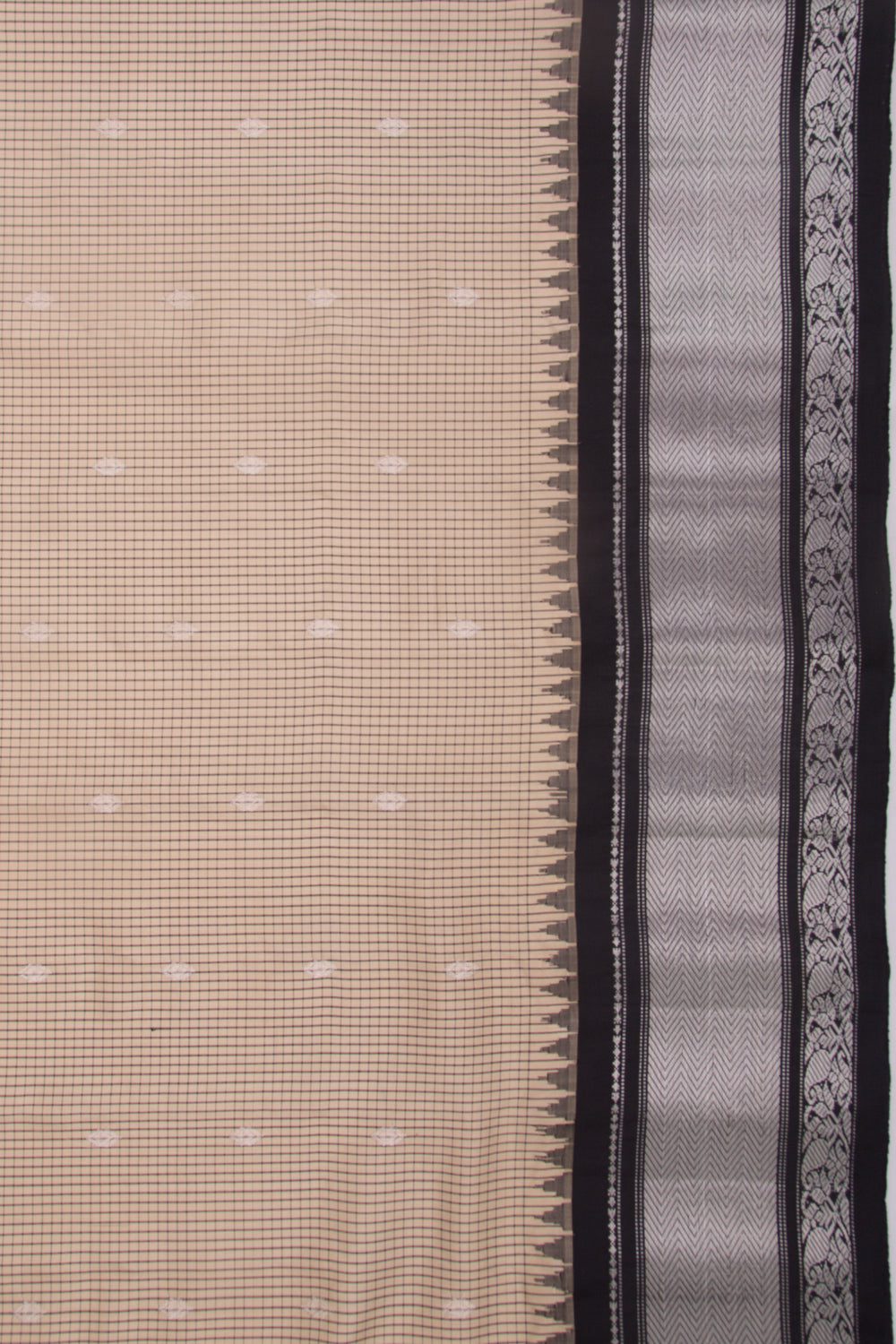 Gadwal Silk Checks And Butta Cream Saree