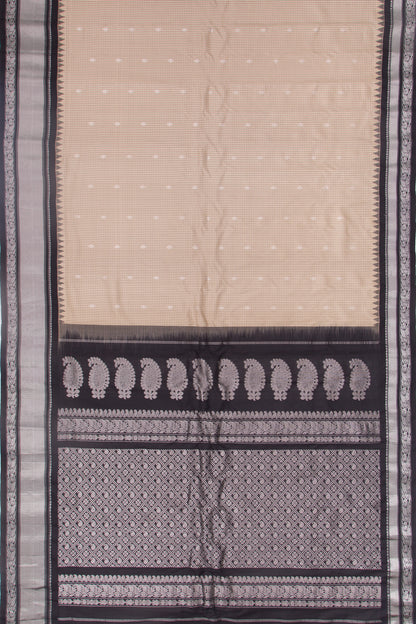 Gadwal Silk Checks And Butta Cream Saree
