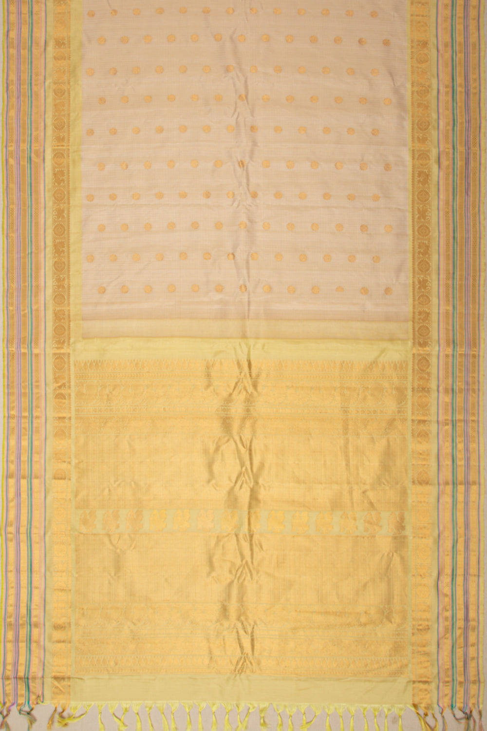 Gadwal Silk Checks And Butta Cream Saree
