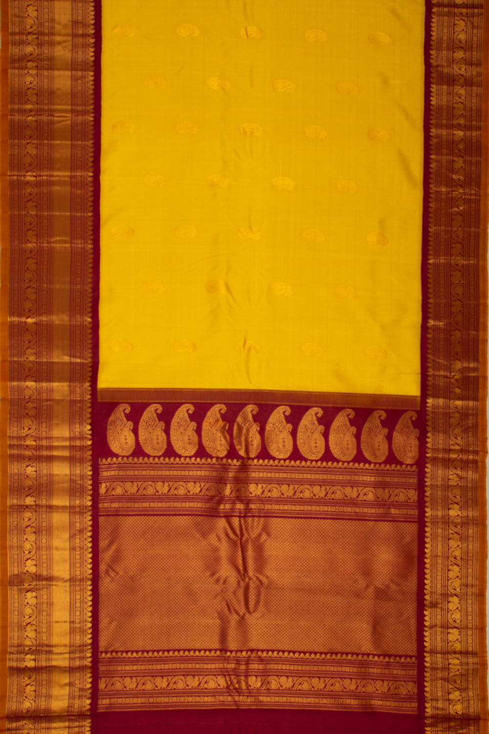Gadwal Silk Butta Yellow Saree