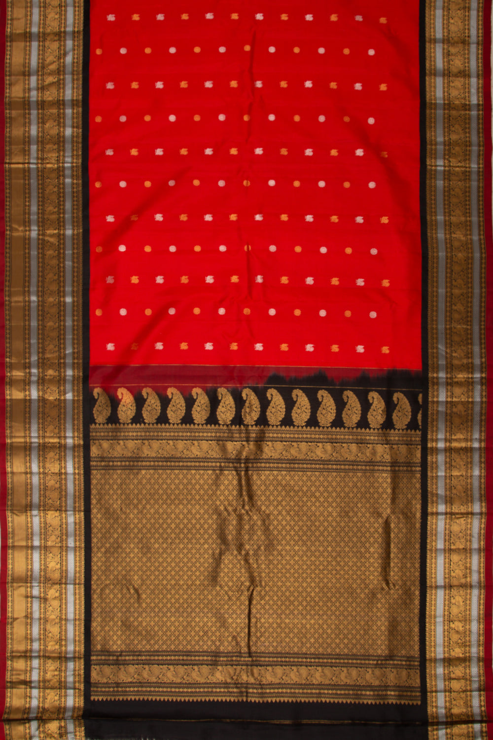 Gadwal Silk Butta Red Saree