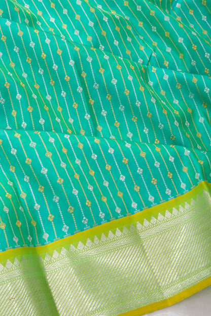 Kanchipuram Silk Vertical Lines Dual Tone Blue And Green Saree