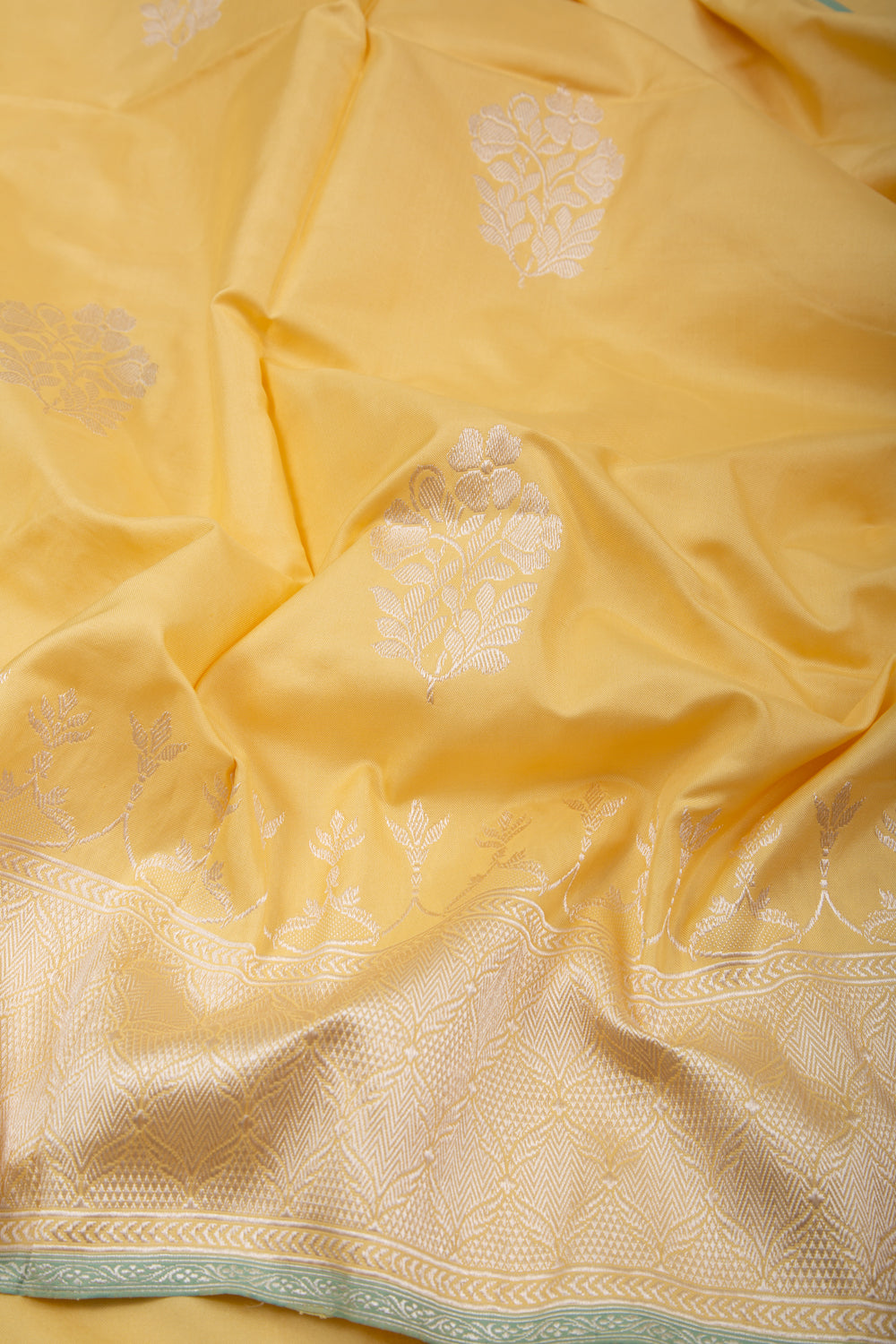 Banarasi Silk Kadwa Butta Pastel Yellow Saree