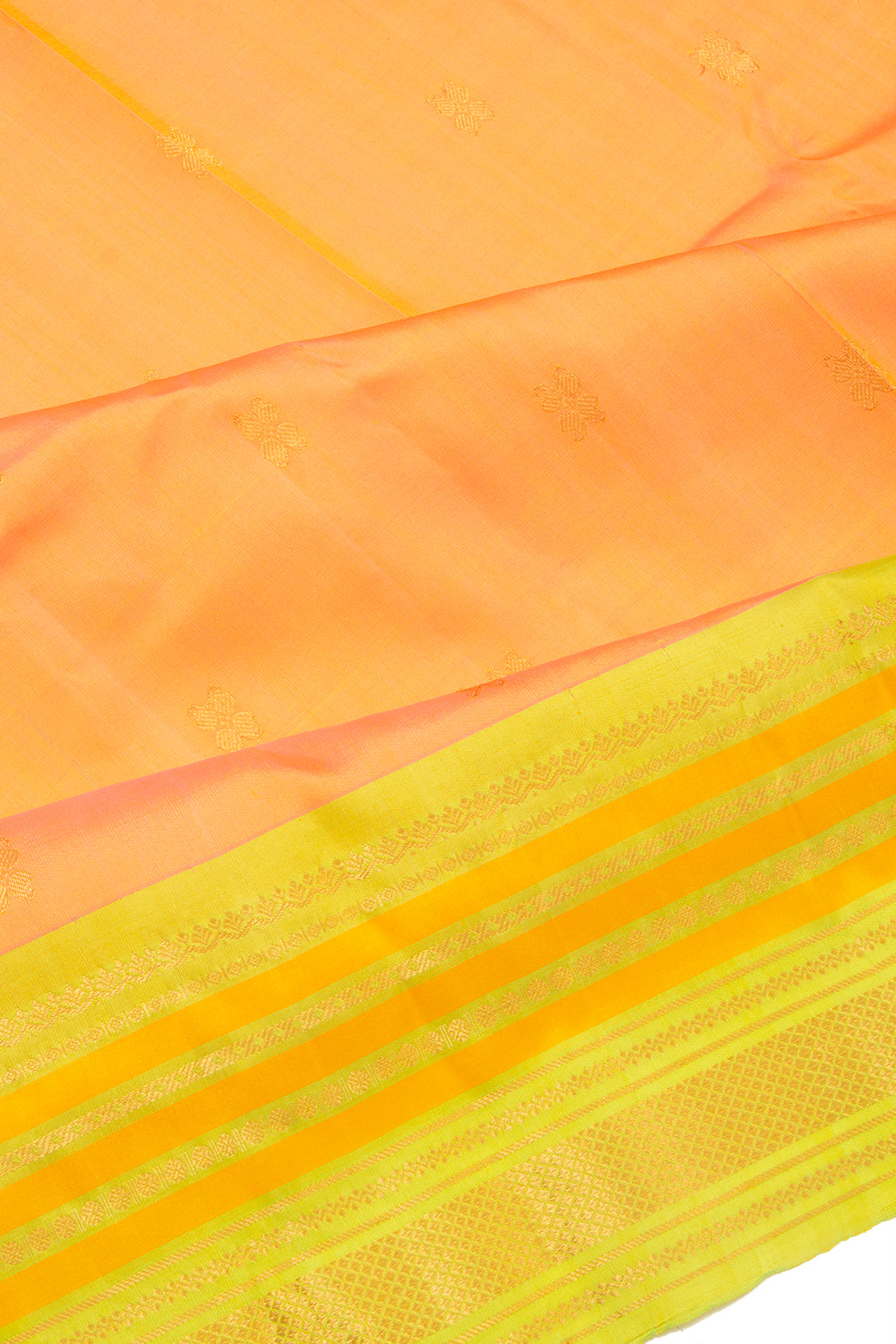 Gadwal Silk Butta Dual Tone Pink And Orange Saree