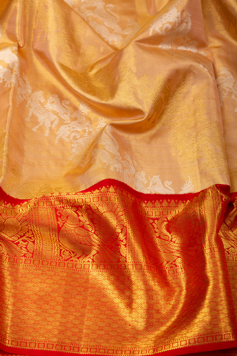 Kanchipuram Silk Tissue Lehariya Gold Saree