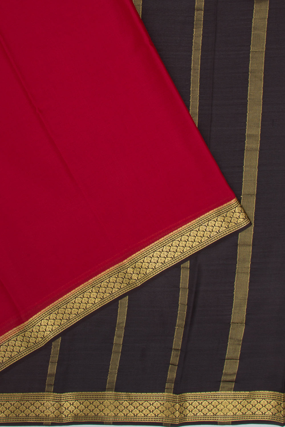 Binny Silk Plain Maroon Saree