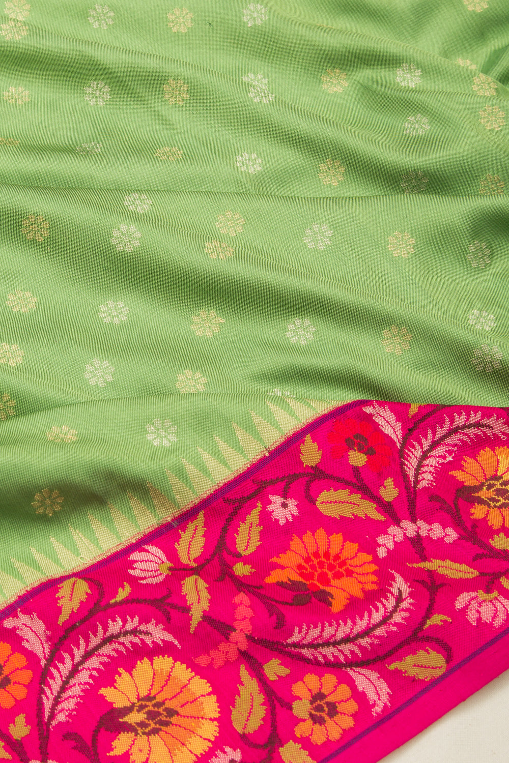 Banarasi Silk Butta Green Saree With Jamdani Border