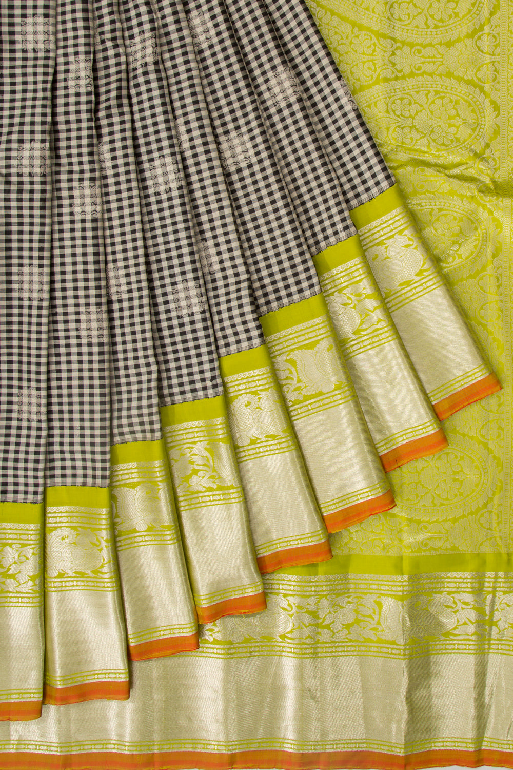 Gadwal Silk Checks And Butta White And Black Saree