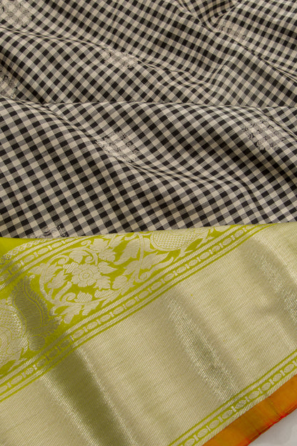 Gadwal Silk Checks And Butta White And Black Saree