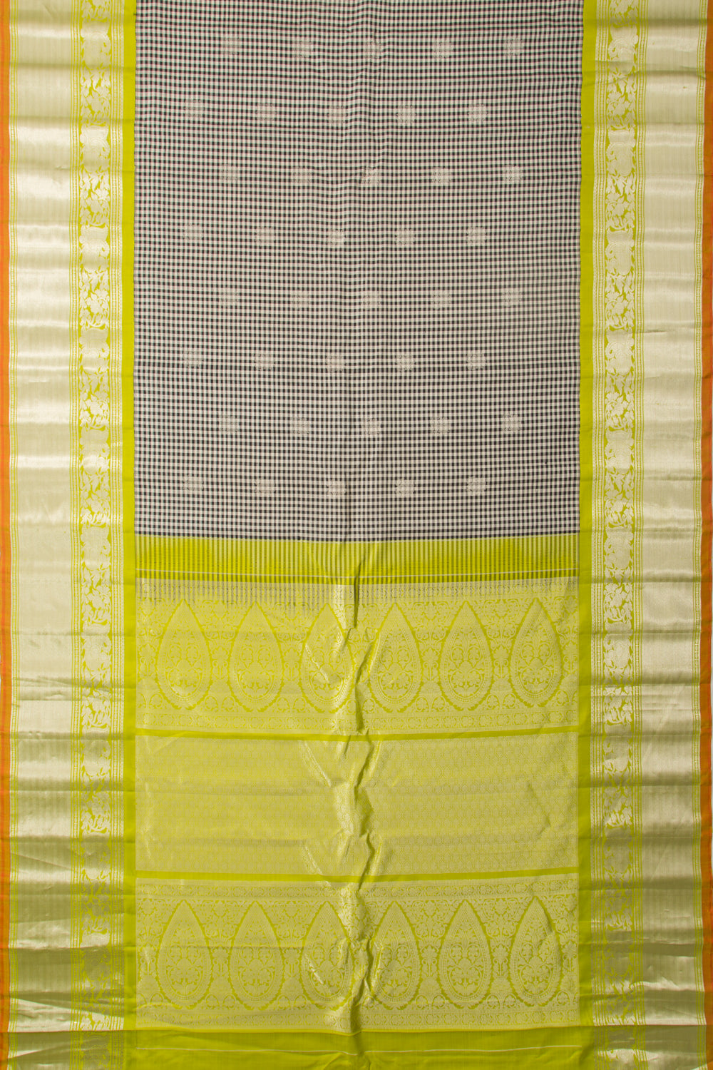 Gadwal Silk Checks And Butta White And Black Saree