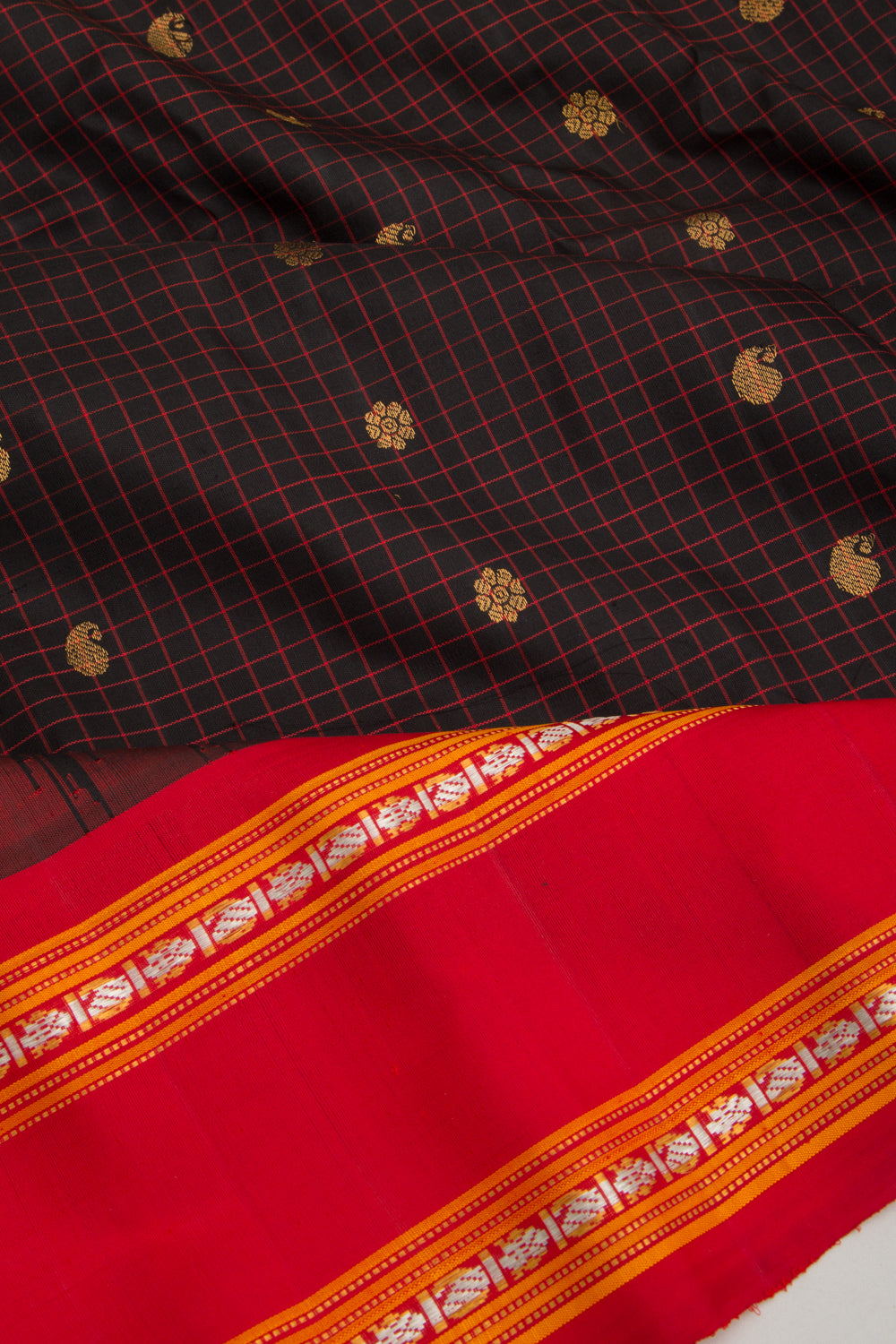 Gadwal Silk Checks And Butta Black Saree