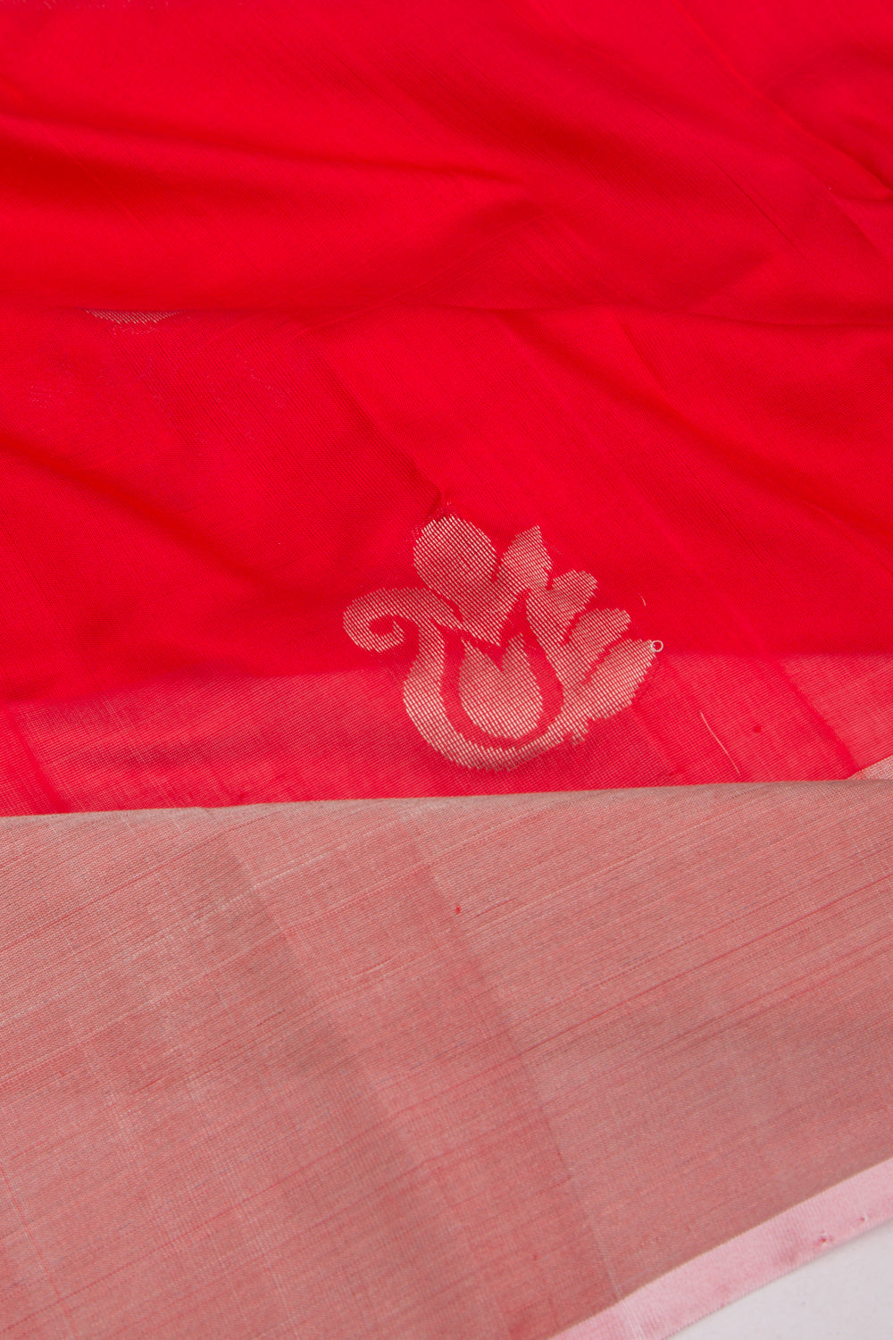 Uppada Silk Butta Red Saree