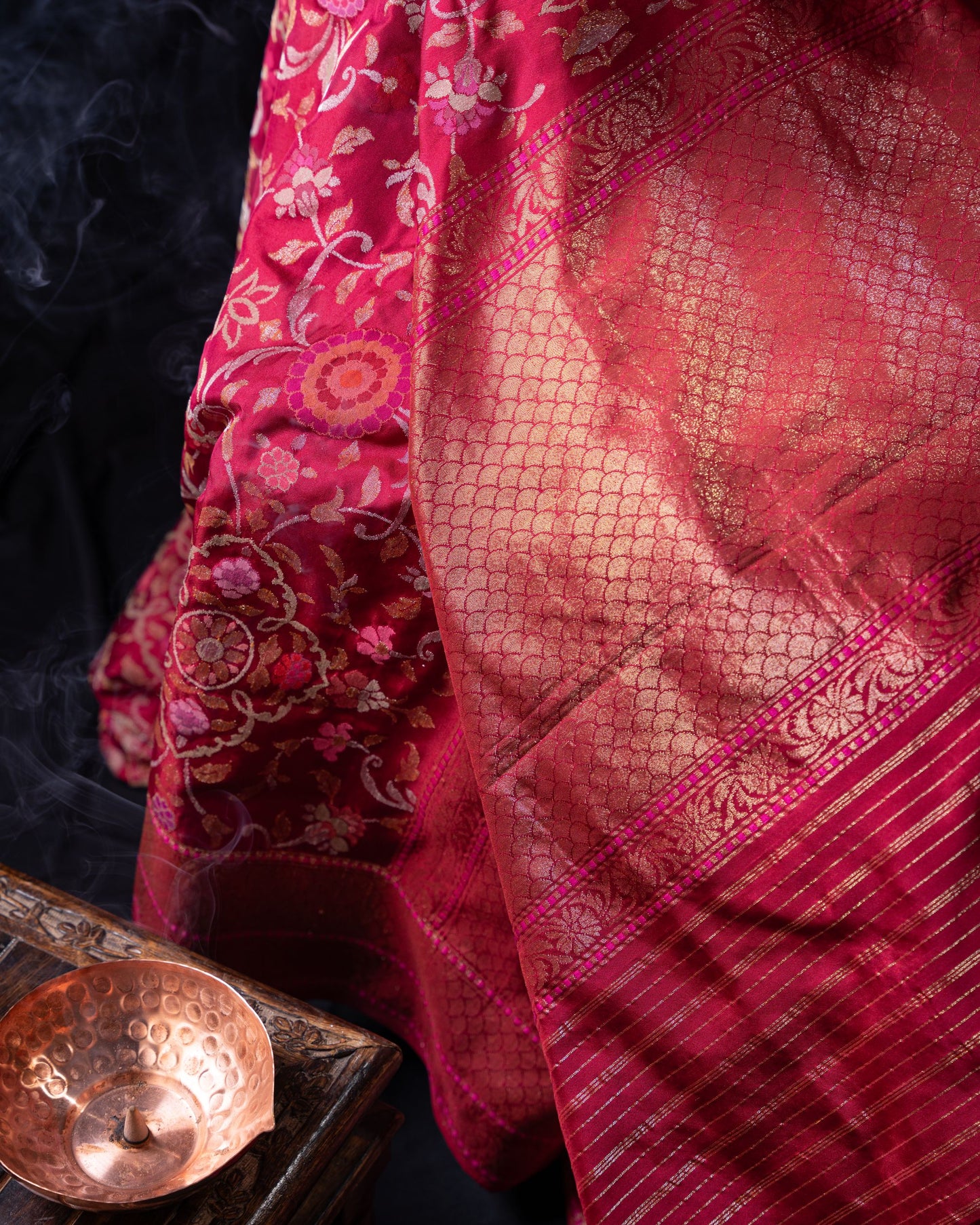 Banarasi Silk Jamdani Jaal Pink Saree