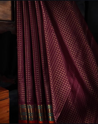 Classic Kanchipuram Silk Checks Marron Saree