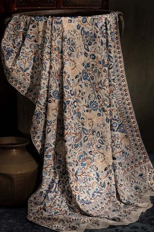 Exclusive Masterpiece Ek Taar Georgette All Over Embroidery Off White Saree