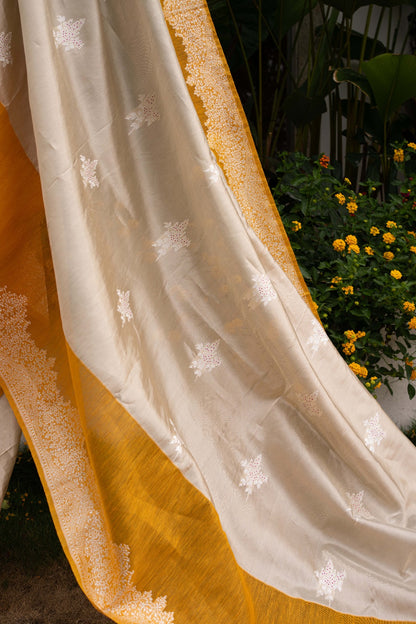 Banarasi Kora Organza Butta Off White Saree With Linen Border