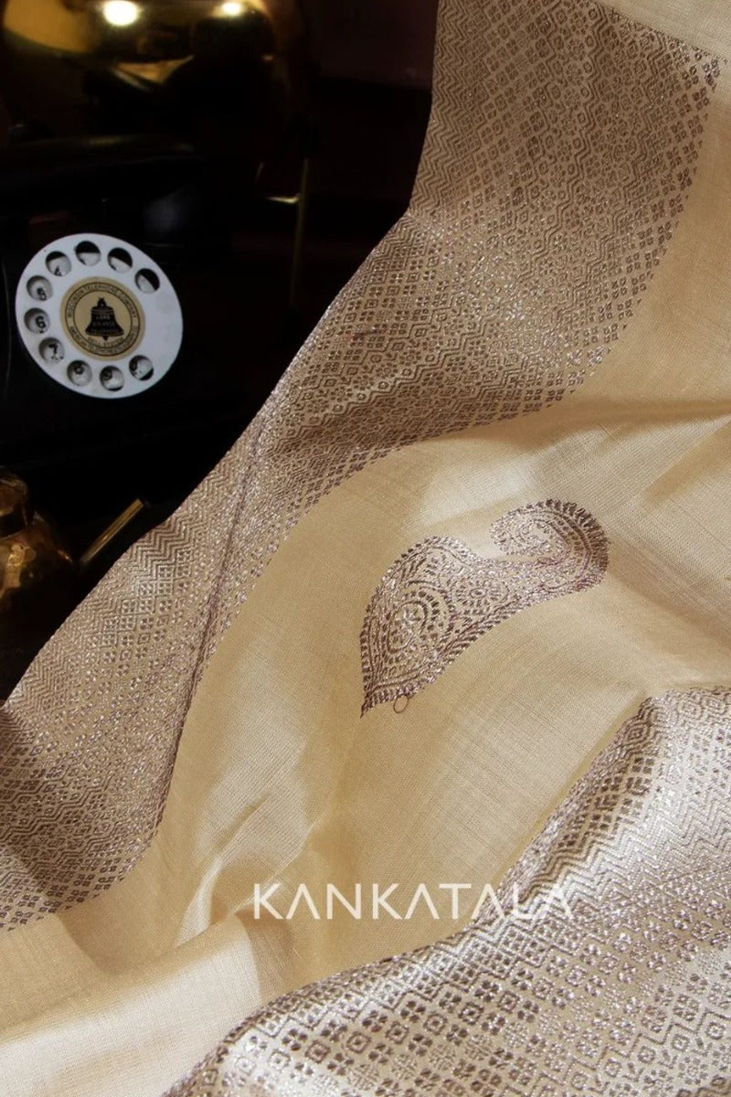Kanchipuram Silk Antique Zari Brocade Cream Saree