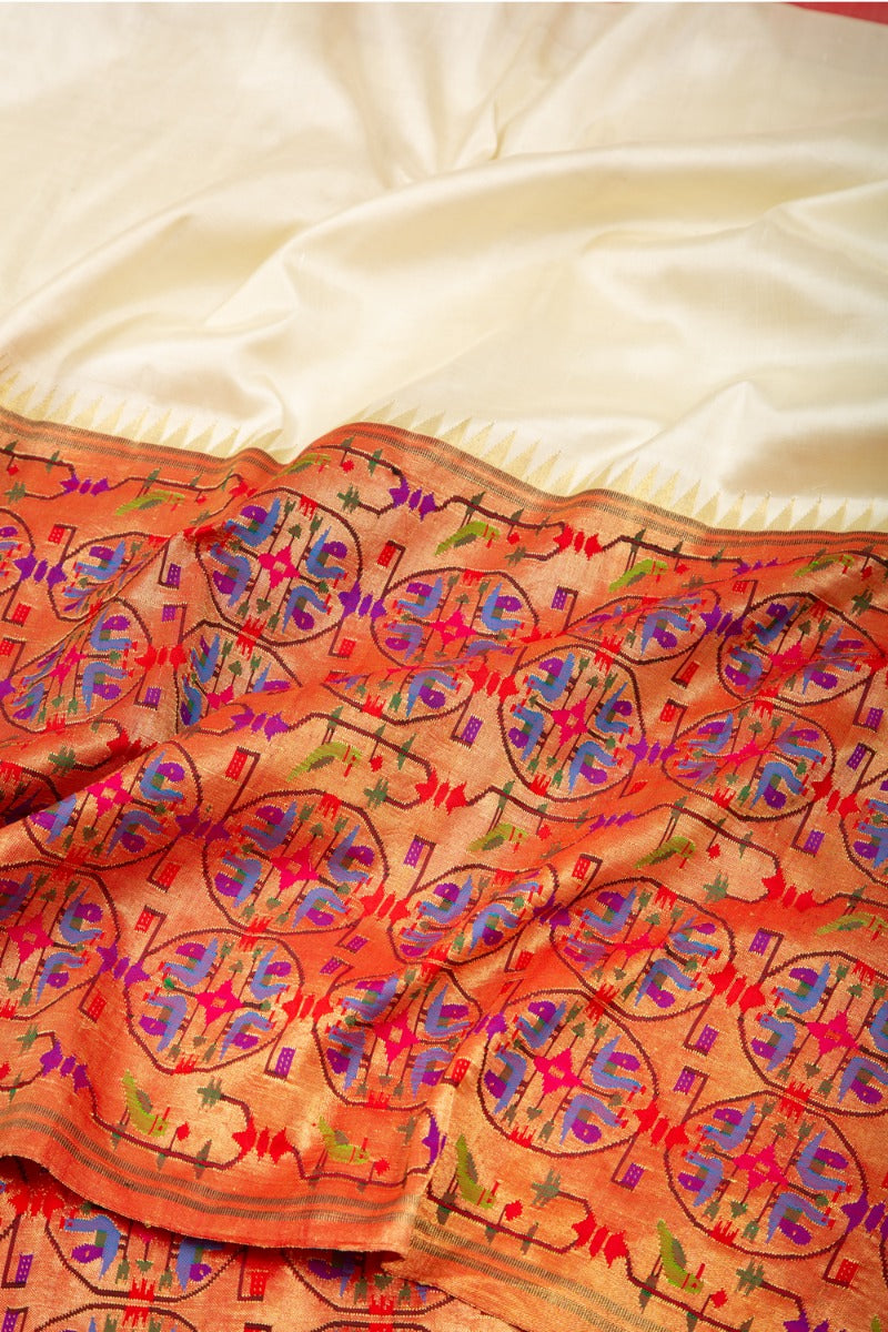 Paithani silk Mor Bangdi Cream saree