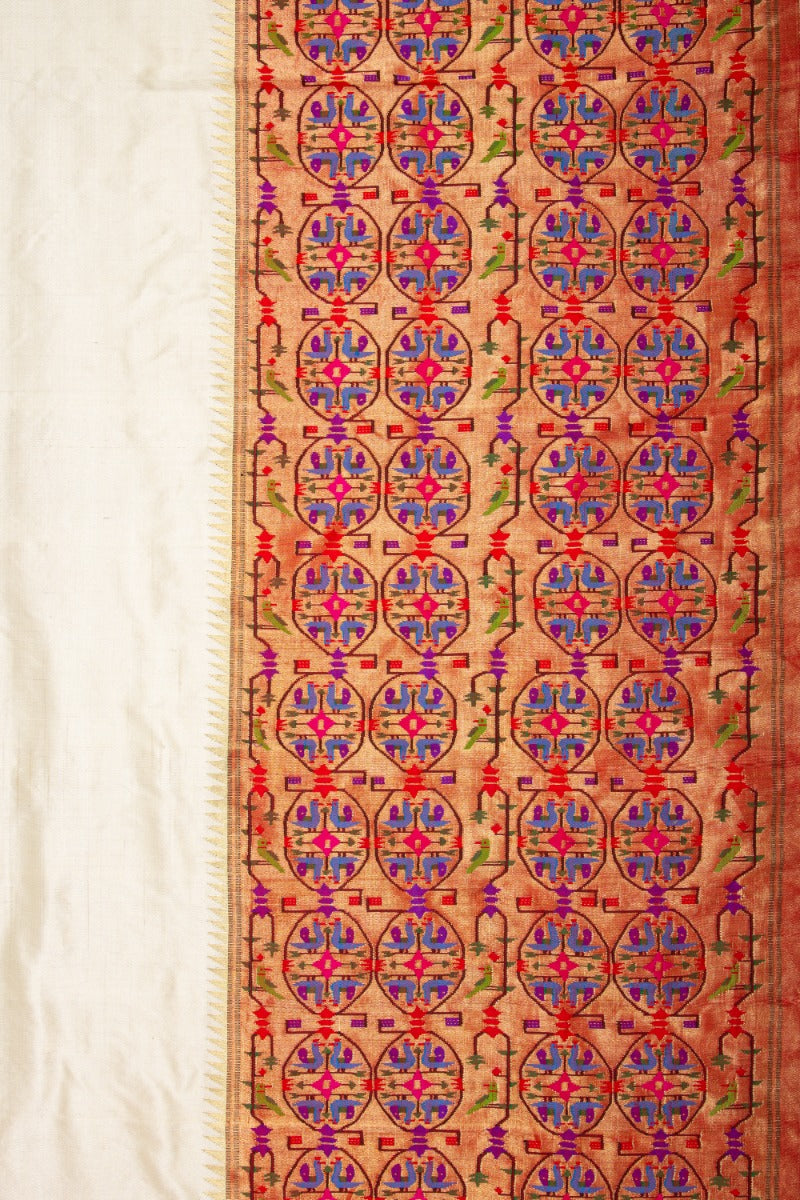 Paithani silk Mor Bangdi Cream saree
