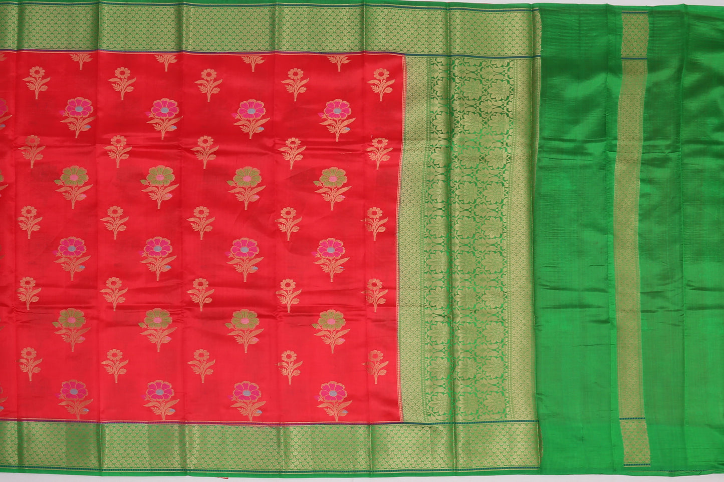 Chiniya Silk Silk Butta Red Sale Saree