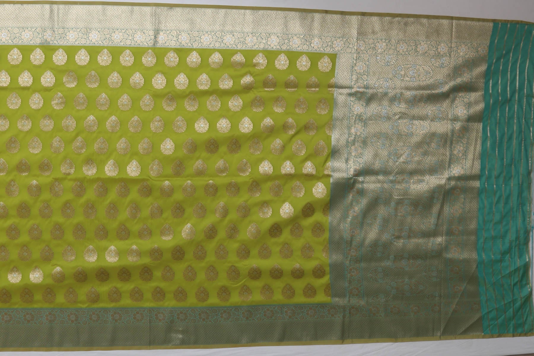 Banarasi Art Silk Butta Green Sale Saree