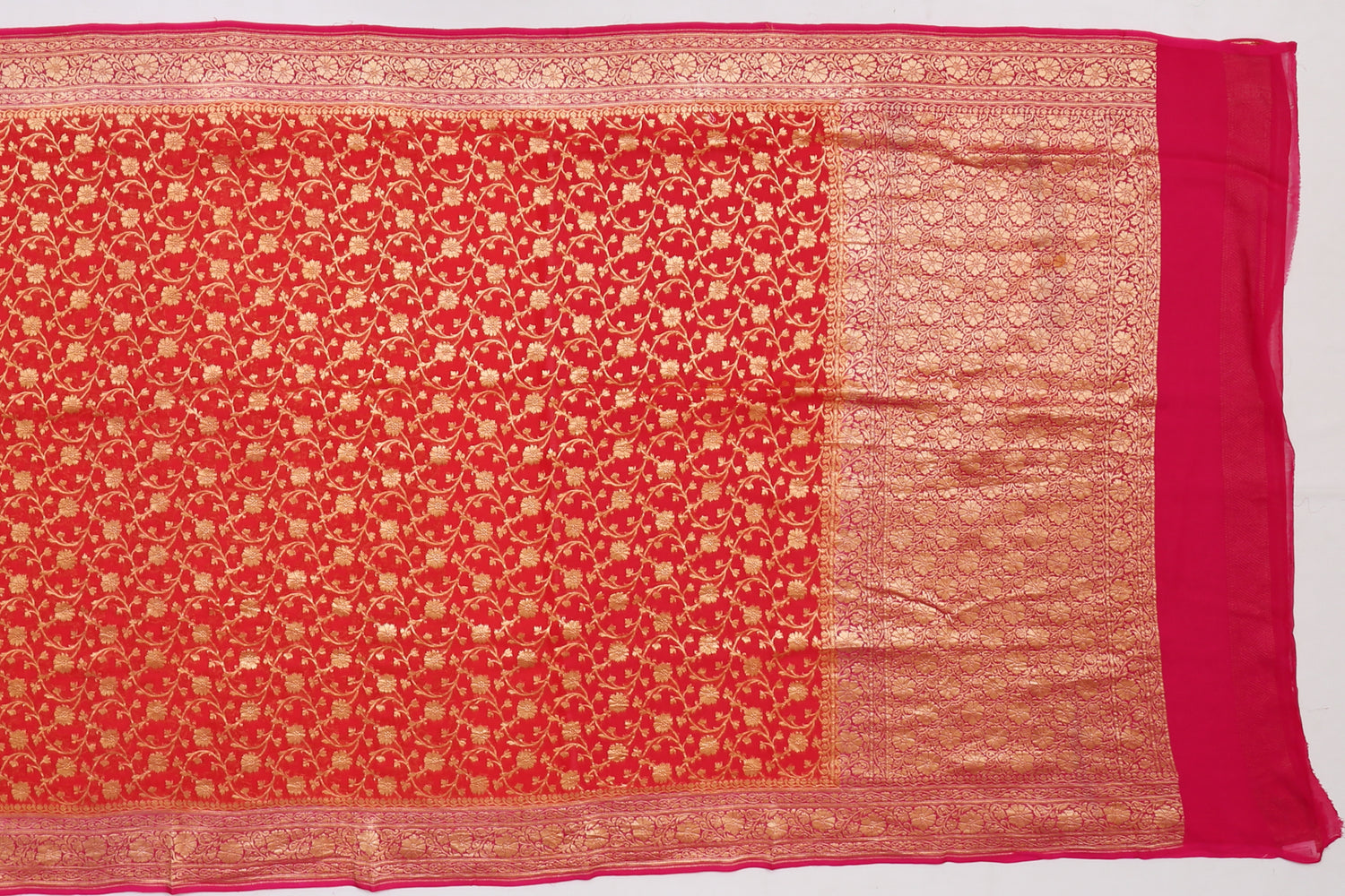 Banarasi Georgette Jaal Red Sale Saree